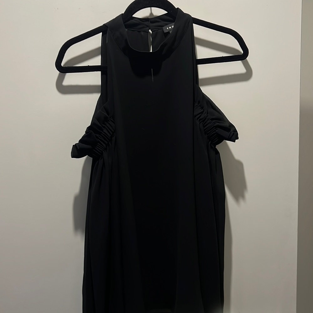 Trouve Cold Shoulder Blouse